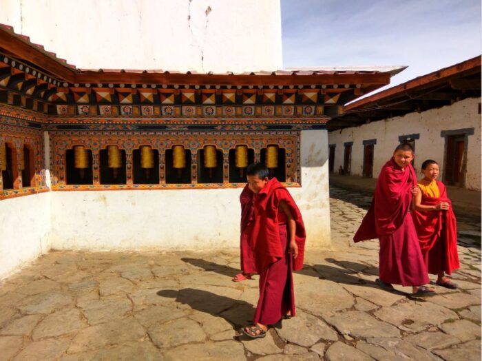 bhutan highlights tour